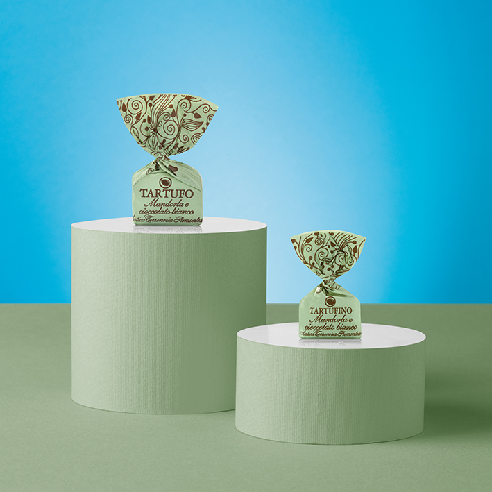 Metal Tin White Chocolate Almond